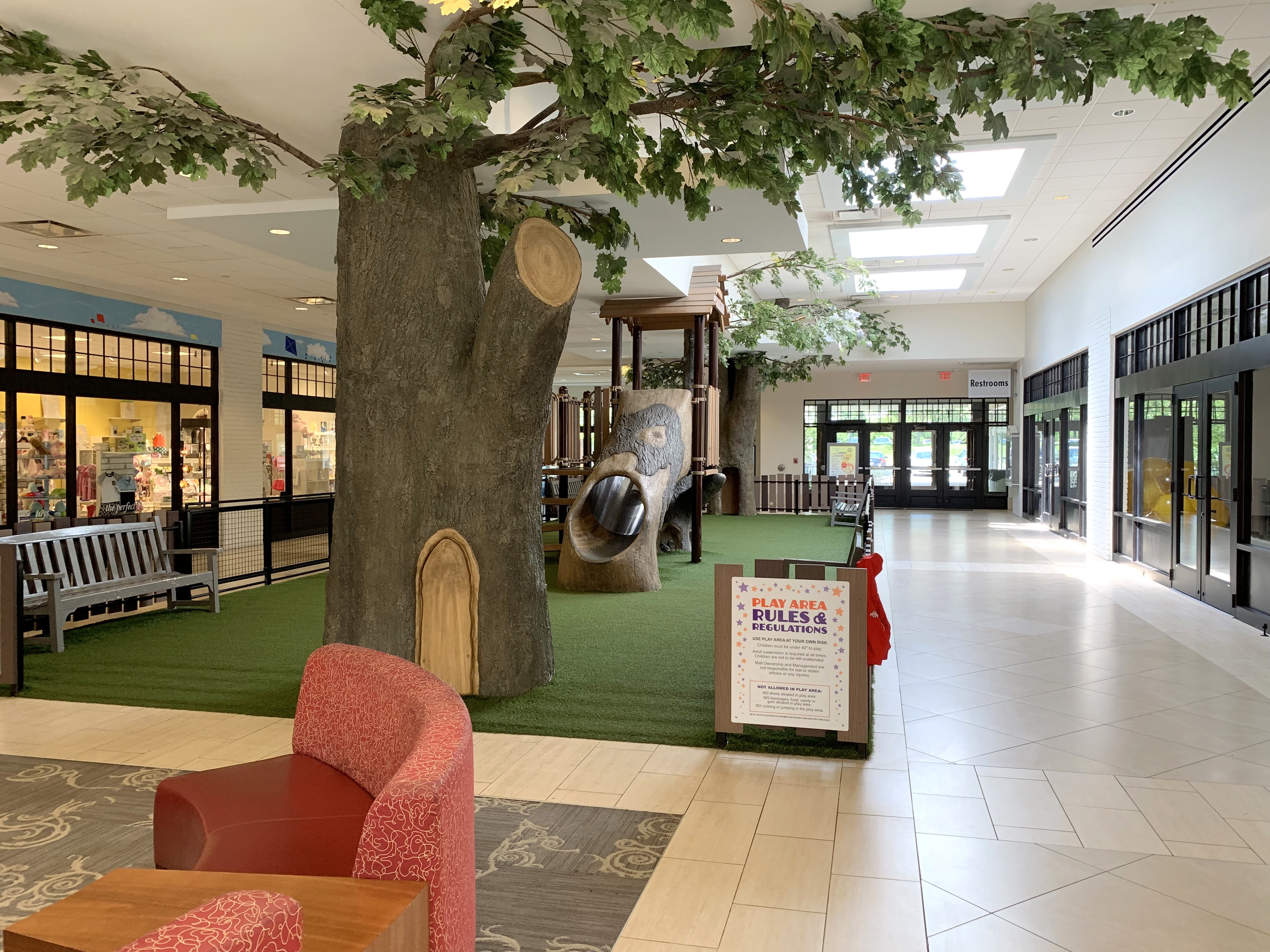 shops at worthington place play area Columbus on the Cheap
